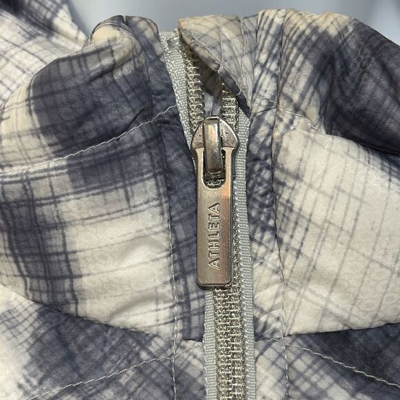 Athleta Altitude Lightweight Goose Down Puffer Jacket Size L - Picture 5 of 10